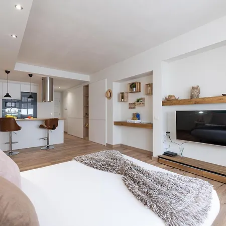 Moderno Estudio Junto A Plaza De Espana Apartment *